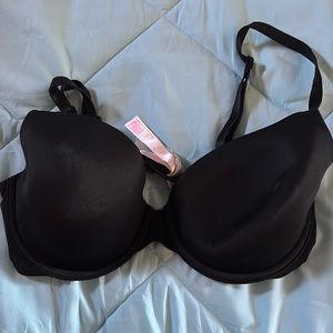 Victoria’s Secret pink wear everywhere t shirt light lined